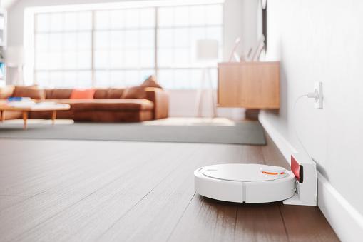 If the space is very large, you need to invest in a vacuum cleaner with good autonomy.