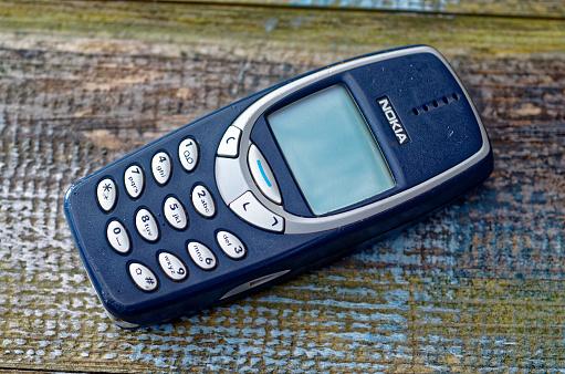 Quer comprar o Nokia 3310? Confira curiosidades sobre o novo 'tijolão