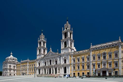 Palácio Nacional de Mafra, em Portugal. (Fonte: Getty Images)