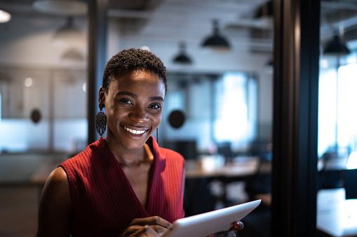 Atualmente, o domínio da língua inglesa é uma das soft skills mais comuns de se atingir. (Getty Images/Reprodução)