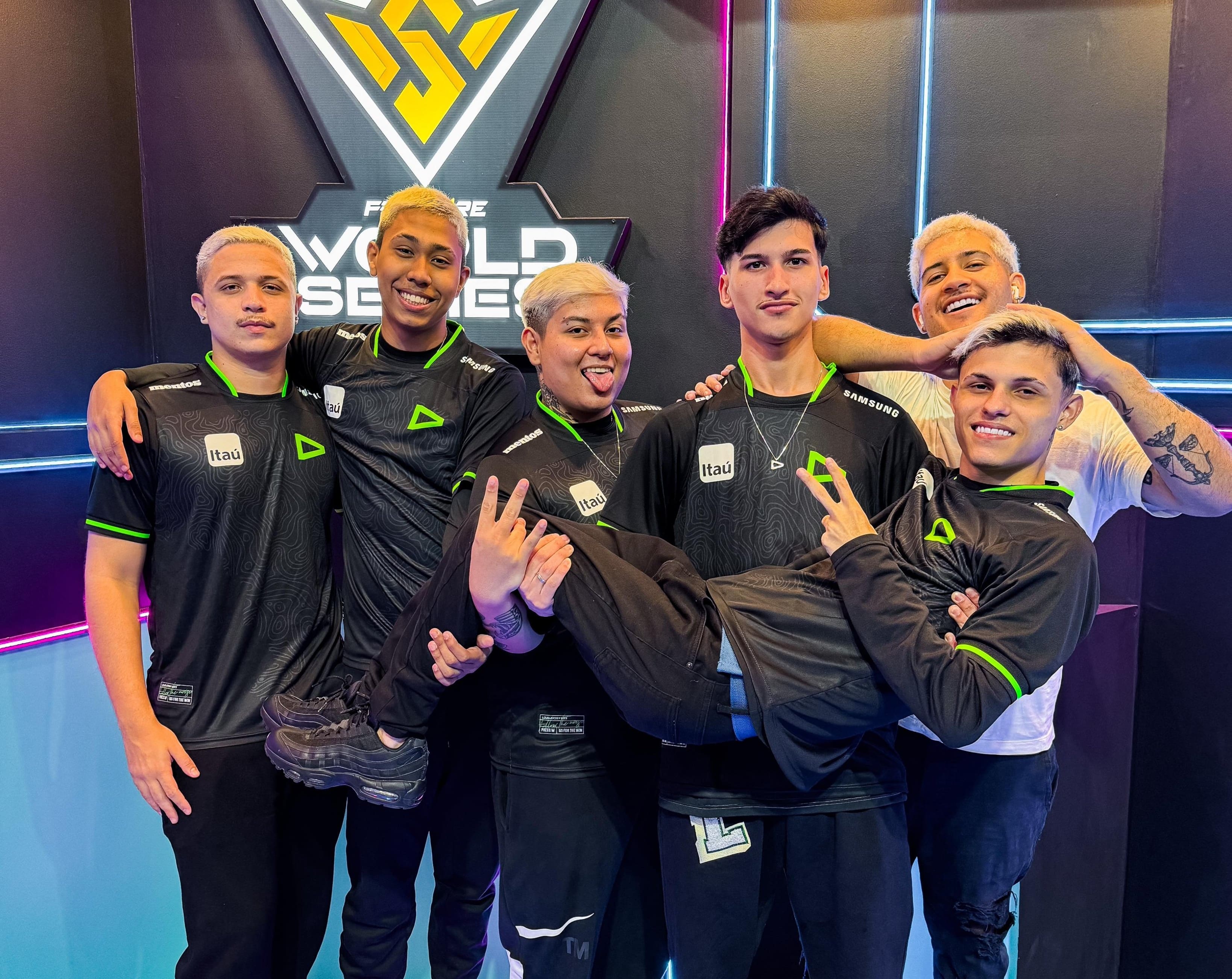 Brasil segue na disputa para quebrar hegemonia dos tailandeses da EVOS Phoenix, bicampeões mundiais de Free Fire.