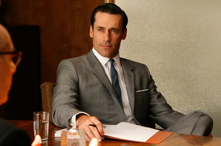 Hamm como Don Draper, papel premiado de protagonista em Mad Men.