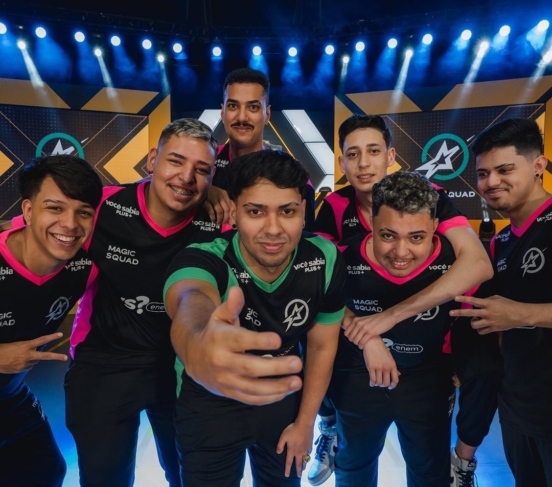 Prêmio CBLOL 2023 consagra jogadores da LOUD; veja os vencedores