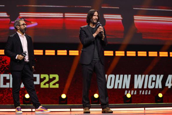 O ator Keanu Reeves foi uma das grandes atrações da CCXP 2022; neste ano, novos astros sobem no palco do evento.