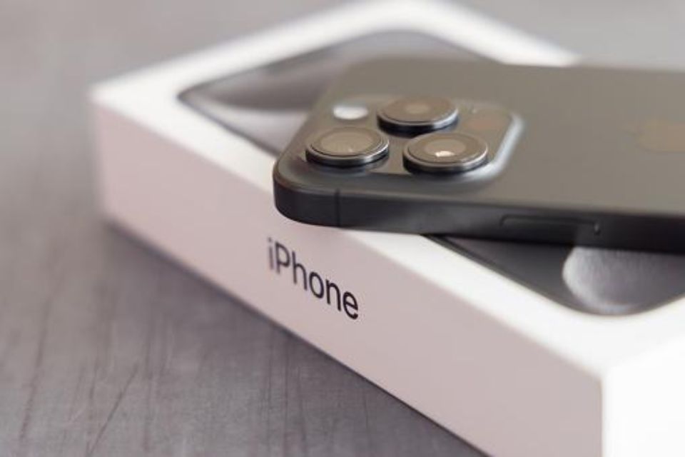 Apple pode ser obrigada a adotar USB-C em iPhones antigos na Índia