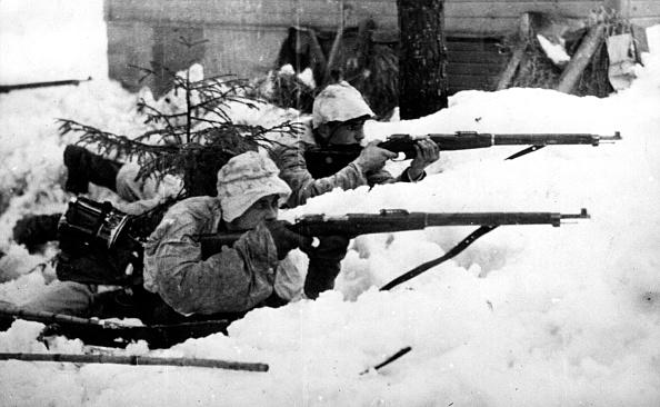 O coquetel molotov ganhou destaque durante a Guerra de Inverno. (Fonte: Getty Images / Reprodução)