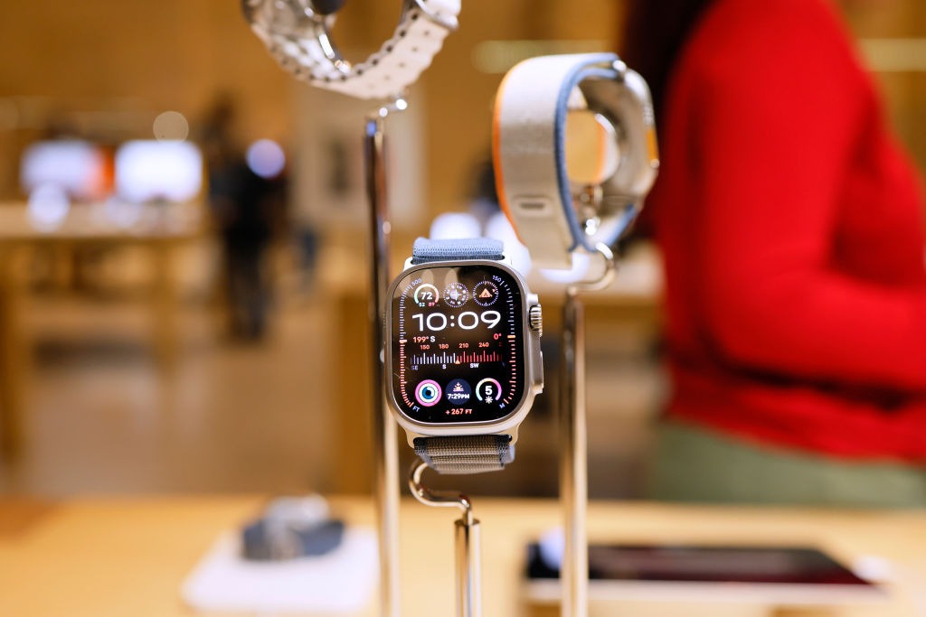 Governo dos EUA mantém proibição sobre as vendas do Apple Watch