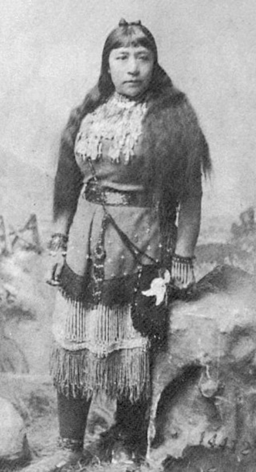 A escritora Sarah Winnemucca descreveu a lenda indígena em um livro lançado em 1882. (Fonte: Wikimedia Commons)
