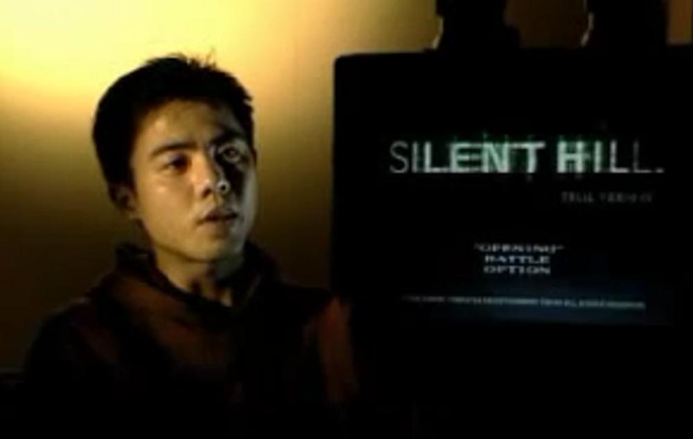 Keiichiro Toyama em um vídeo de desenvolvimento de Silent Hill.