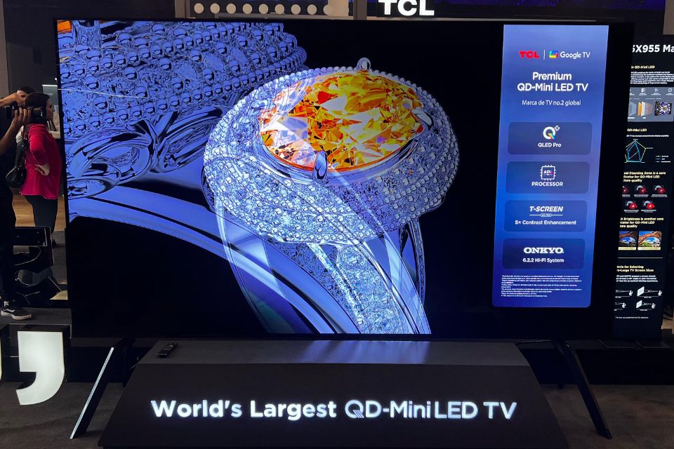 TCL lança ‘maior TV QD-Mini LED do mundo’ e outros modelos; confira