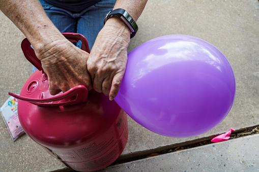 O hélio não serve apenas para encher balão. (Fonte: GettyImages/ Reprodução)  
