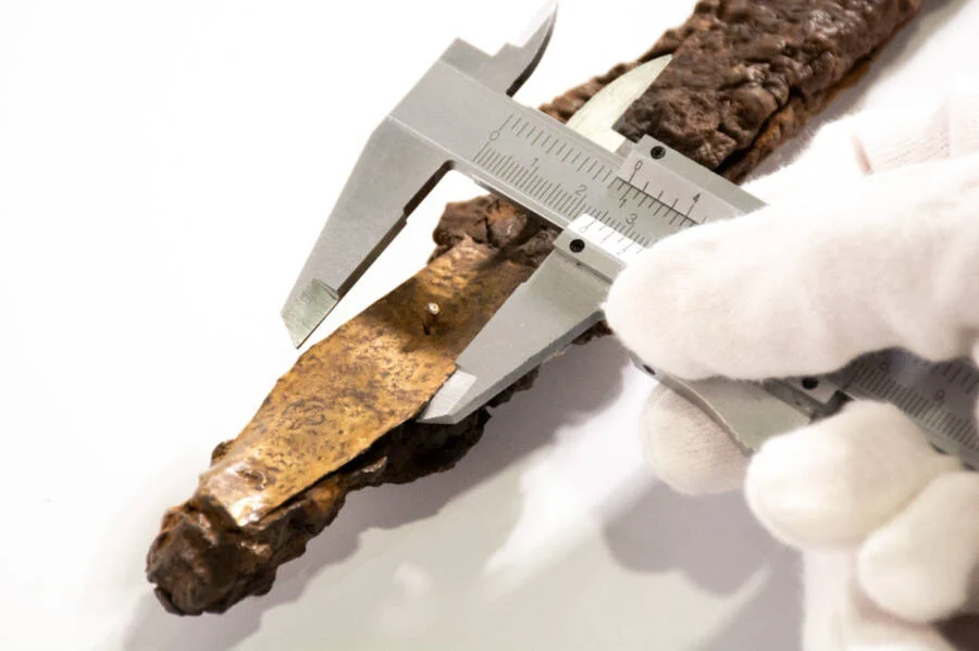 Conservação da espada de quase mil anos surpreende pesquisadores. (Fonte: Serviço de Arqueologia do Ayuntamiento de Valencia SIAM/Divulgação)