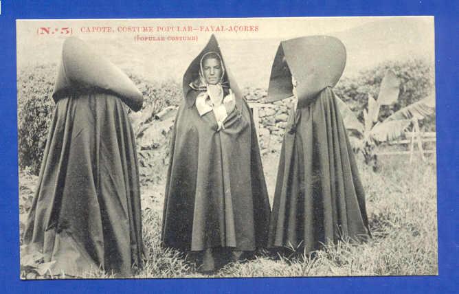 Roupa tradicional virou cartão postal nas Ilhas Açores. (Fonte: Virtual Memories/Reprodução)