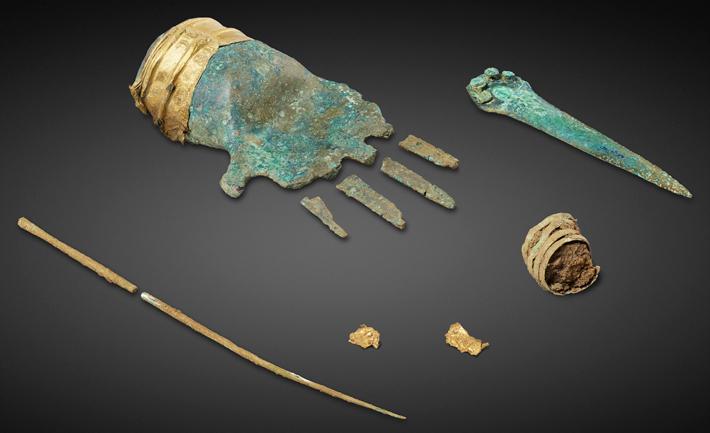 A Mão de Prelês foi encontrada na Suíça em 2017. (Fonte: Archaeology/Reprodução)
