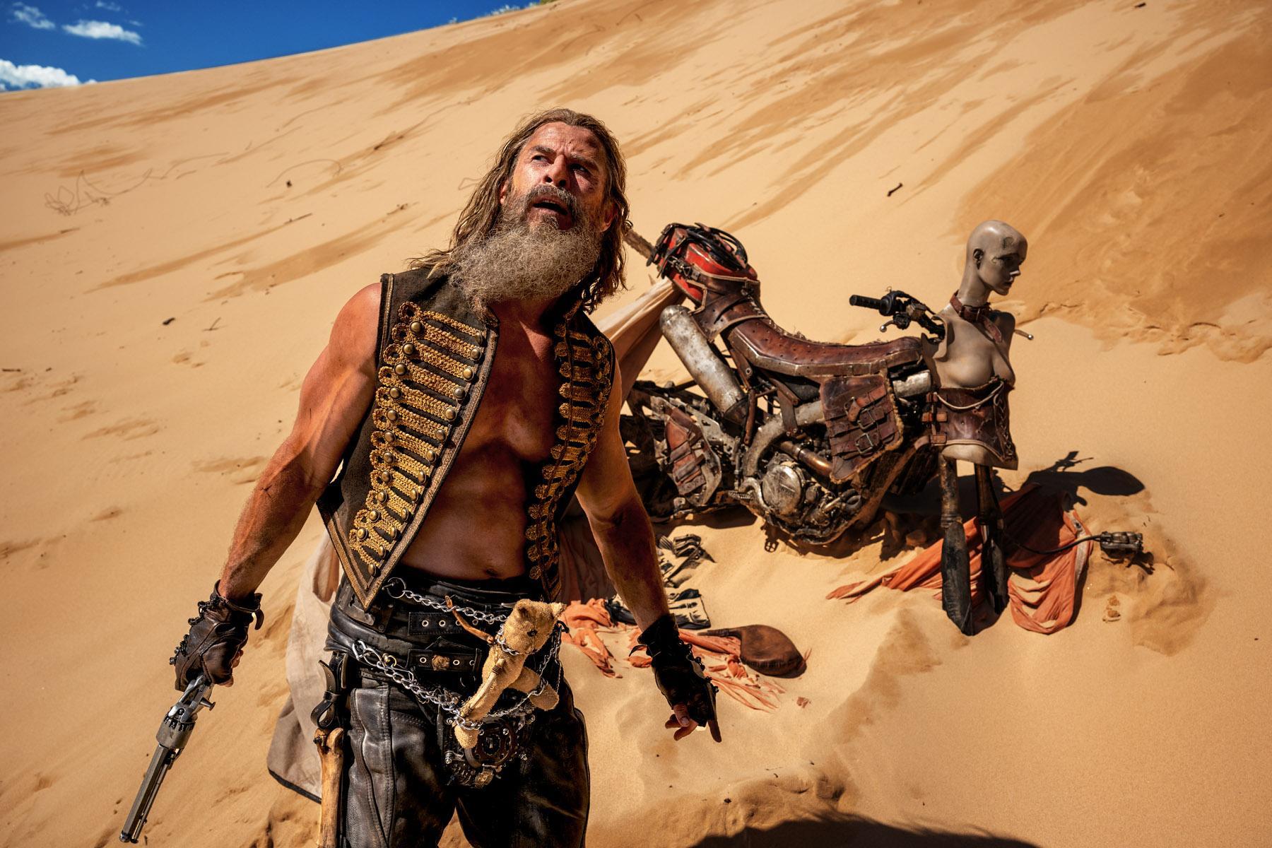 Chris Hemsworth interpreta o grande vilão de Furiosa: Uma Saga Mad Max.