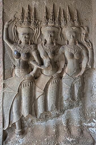 Esculturas esculpidas nas paredes de Angkor Wat. (Fonte: Getty Images)