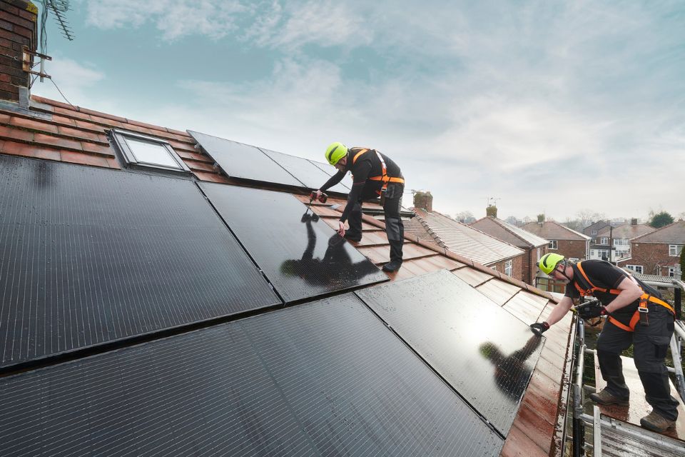 'Taxação do Sol': como funciona o imposto sobre a energia solar?