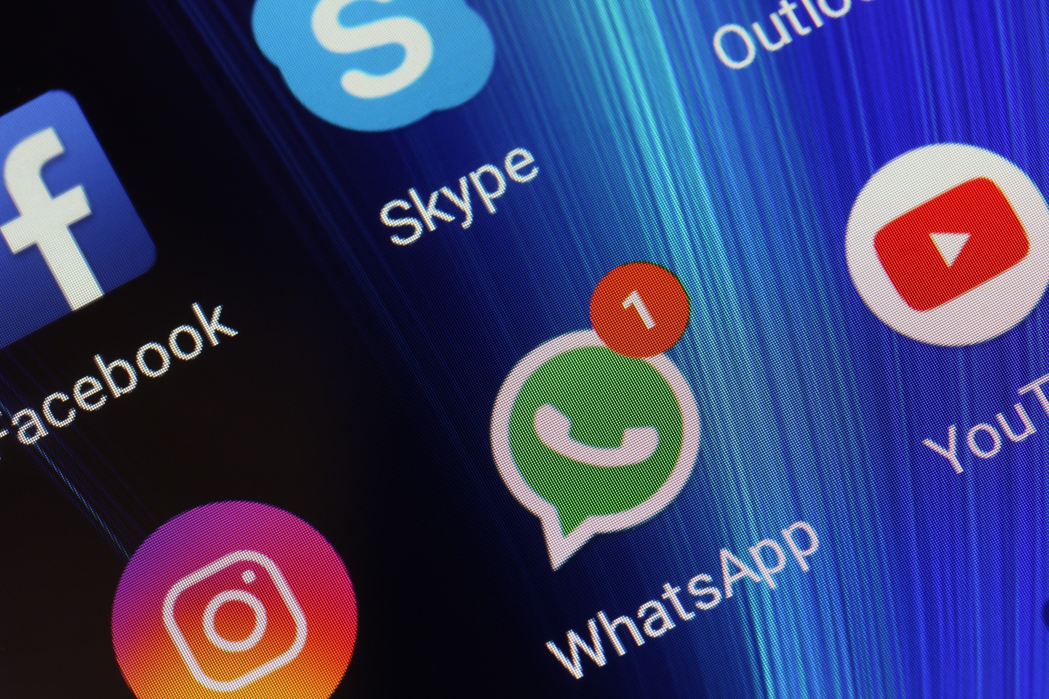 WhatsApp vai deixar você trocar cor dos balões de conversa no app