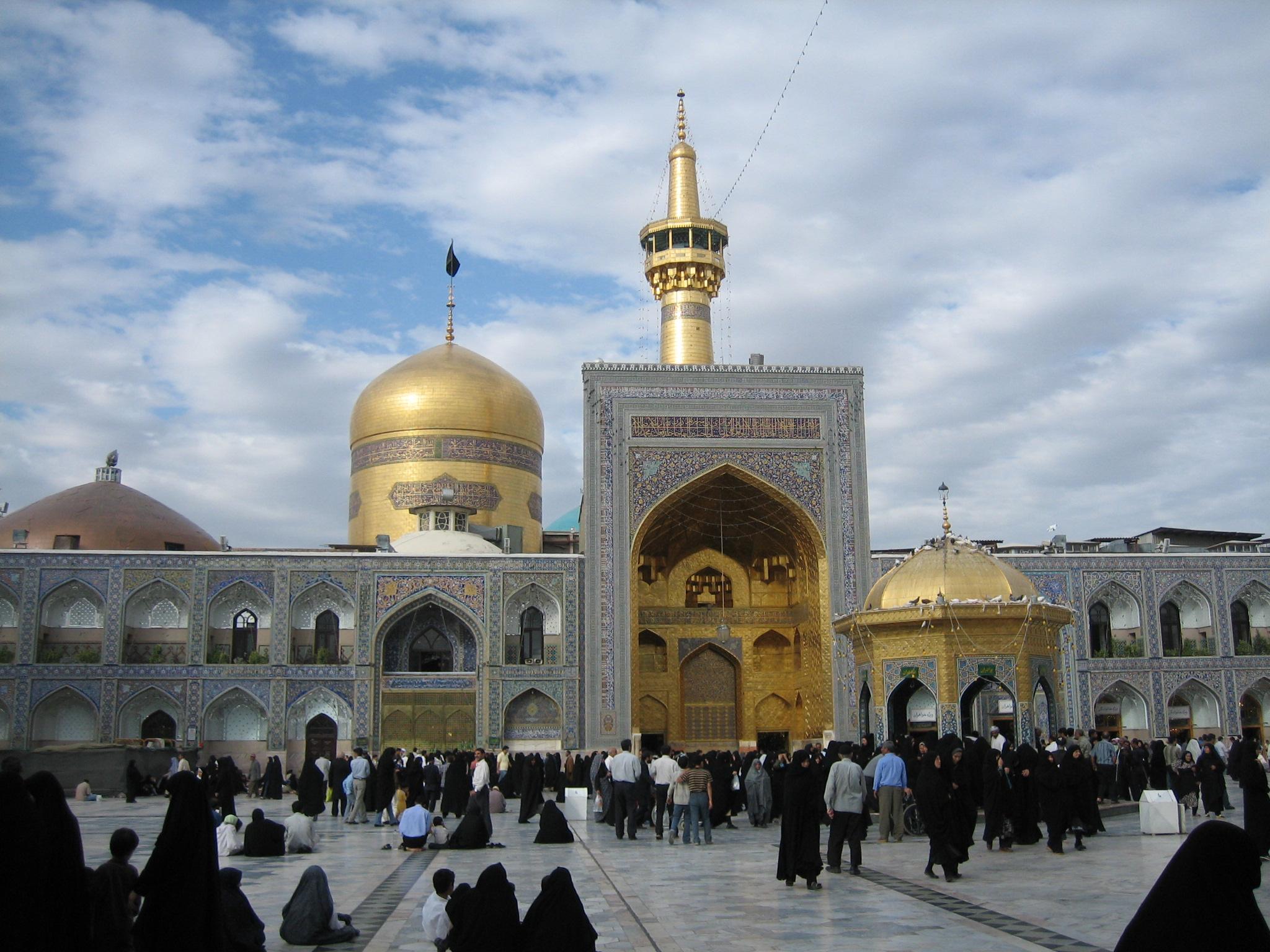 Santuário do Imam Ali Reda, em Mashad. (Fonte: Iahsan/Wikimedia Commons)