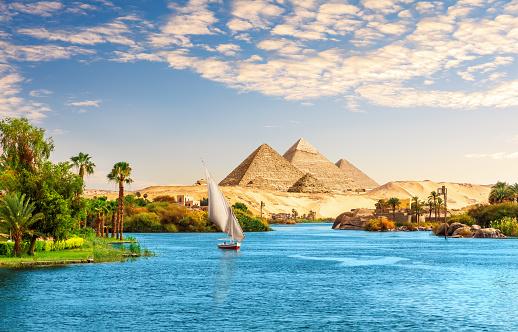 Pesquisa indica que ramificação do rio Nilo teria existindo por perto das famosas pirâmides. (Fonte: GettyImages)