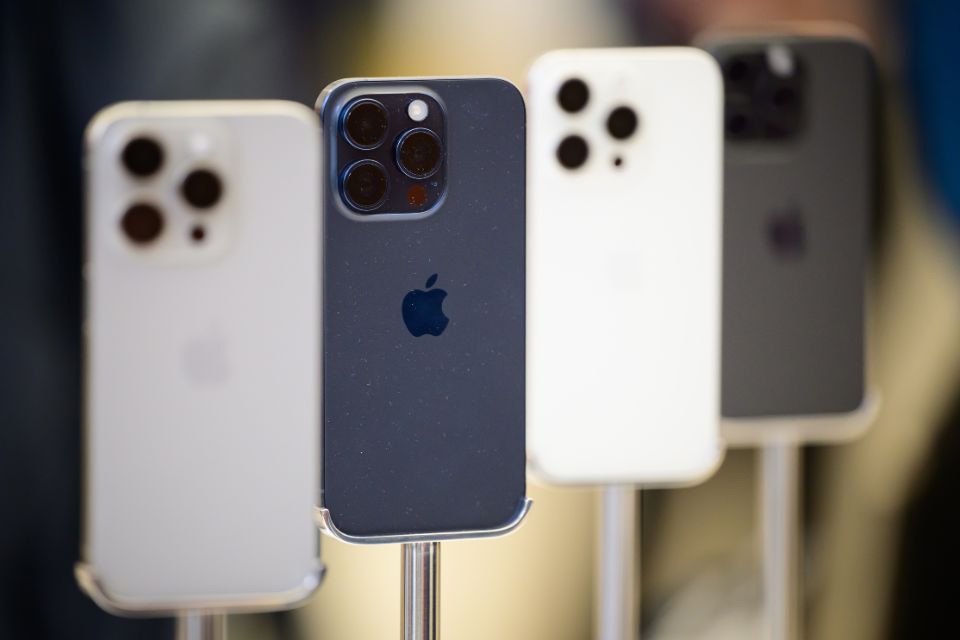 iPhone 16 Pro Max deve ganhar novas câmeras traseiras, aponta informante
