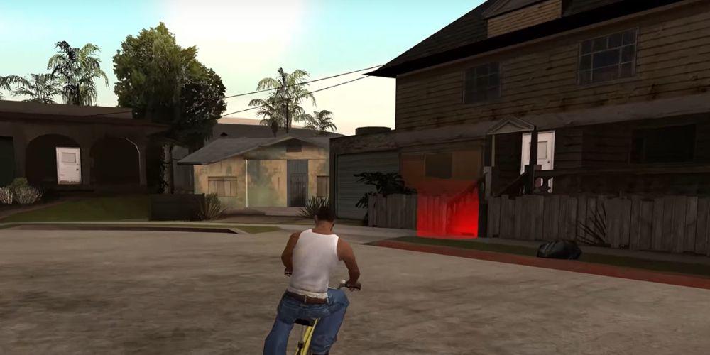 GTA San Andreas permite personalizar o protagonista CJ em diversos aspectos, tal como em um game de RPG. (Fonte: The Gamers/Reprodução)