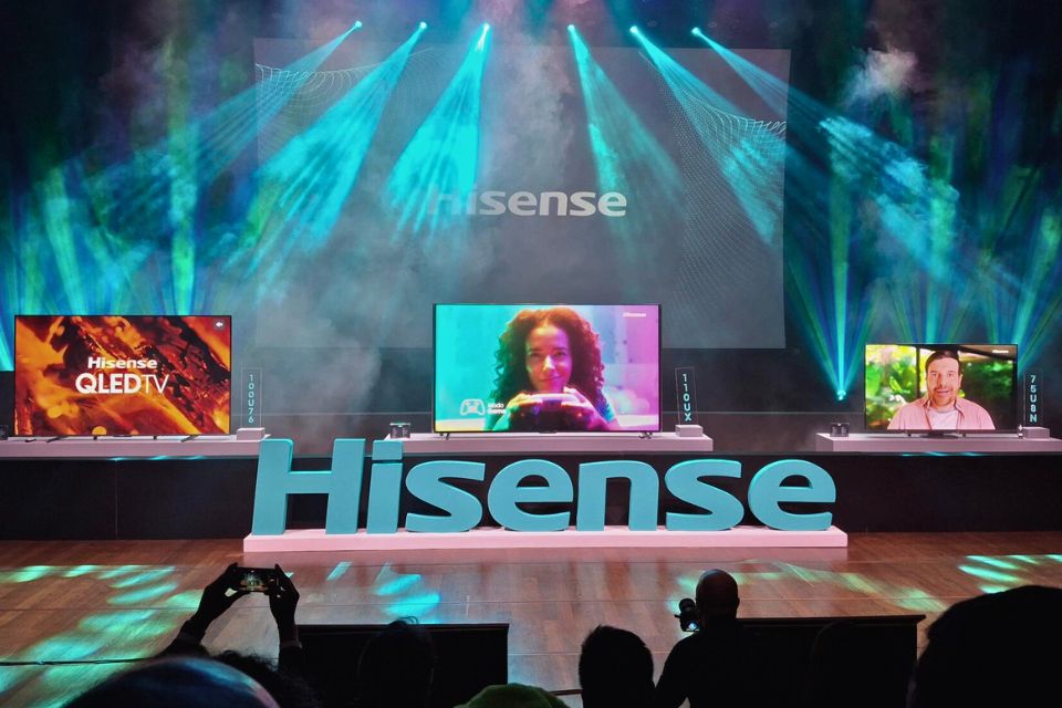 Hisense chega ao Brasil com TVs laser, aparelhos premium e eletrodomésticos