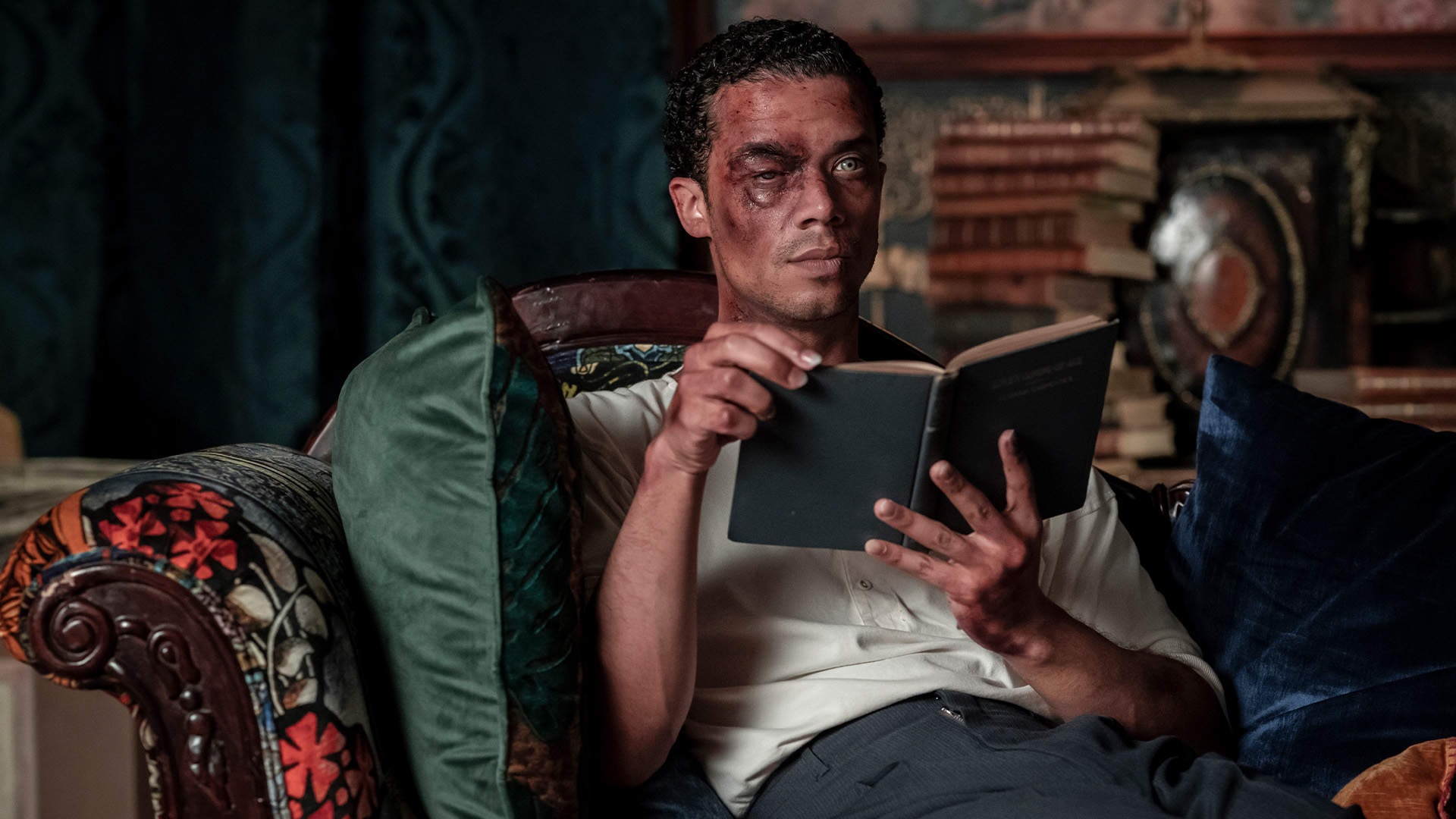 A série é protagonizada por Jacob Anderson