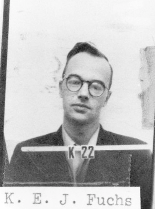 Fundamental no Projeto Manhattan, Klaus Fuchs se tornou espião soviético. (Fonte: Wikimedia Commons / Reprodução)
