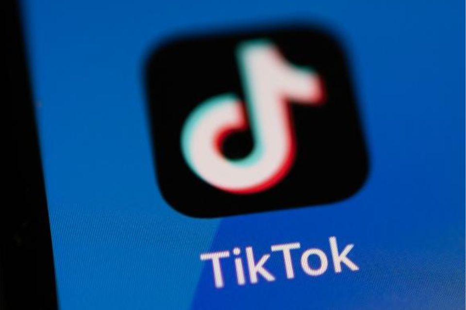 TikTok lança avatares gerados por IA para criadores e anunciantes