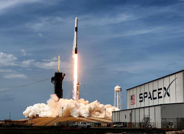 A SpaceX ainda vai divulgar o visual do veículo que vai tirar a ISS de órbita. (Fonte da imagem: GettyImages)
