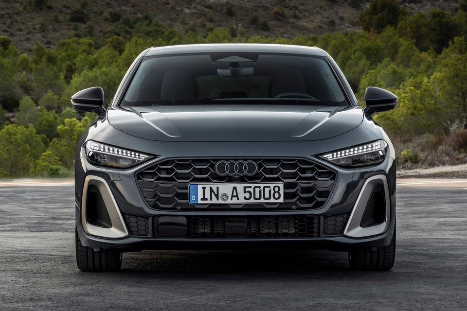 Novo Audi A5 sacramenta o fim dos coupés e conversíveis na gama da marca