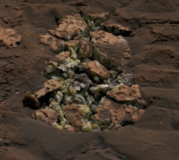 Curiosity acidentalmente encontrou enxofre puro na superfície de Marte. (Fonte: NASA/Divulgação)