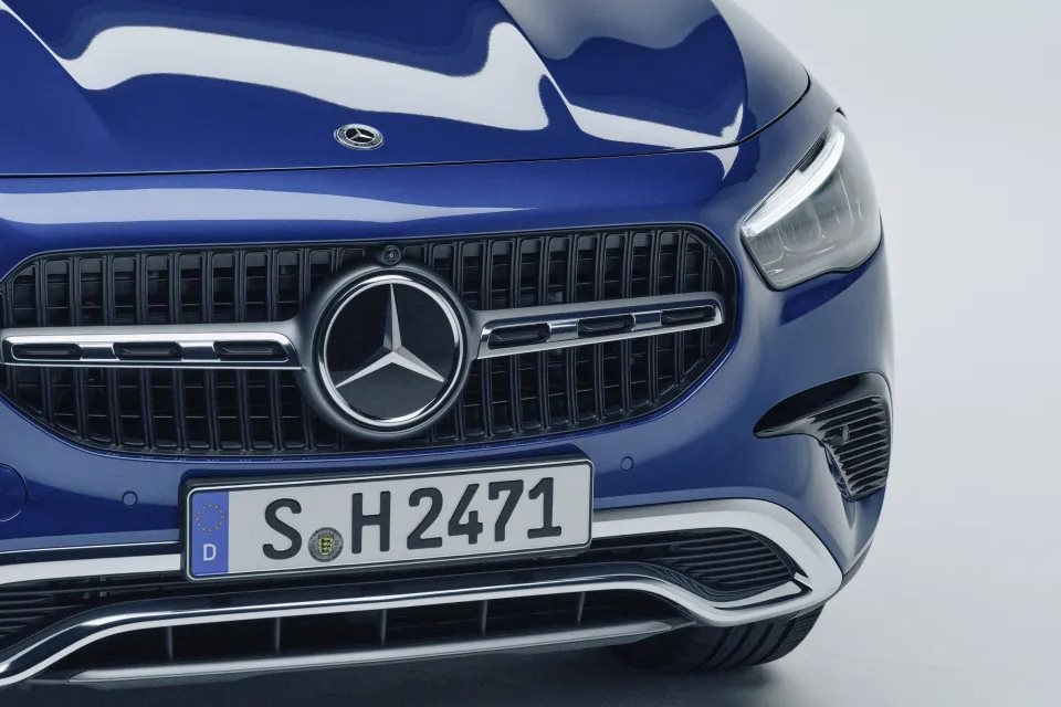 Mercedes-Benz lança nova versão de entrada para a dupla CLA e GLA