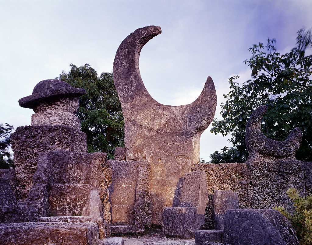 O castelo é cheio de símbolos criados por Ed. (Fonte: Wikimedia Commons/ Reprodução)