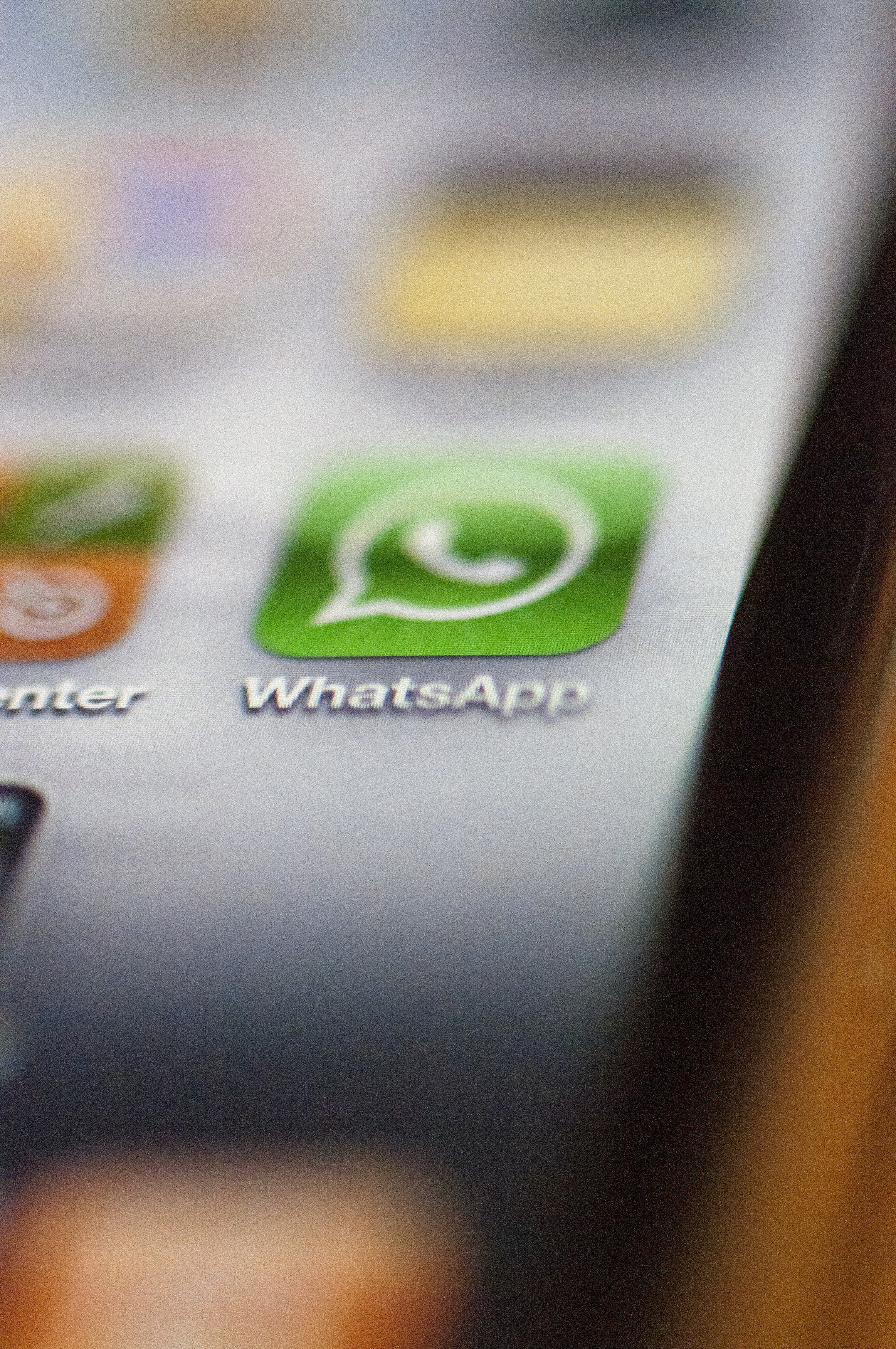 WhatsApp Beta inaugura emojis animados no iOS