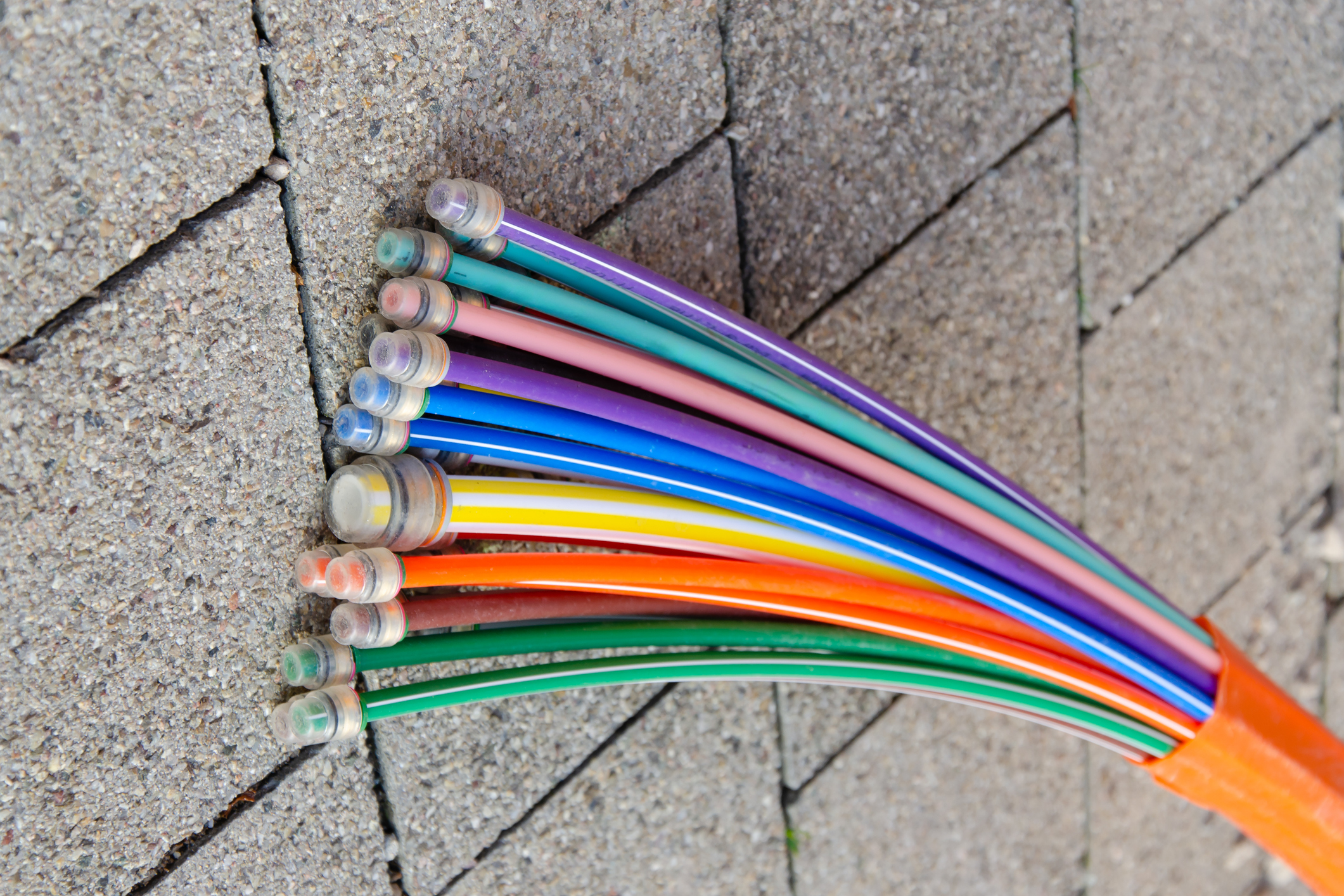 Governo investiga prática de dumping em fibra óptica importada da China