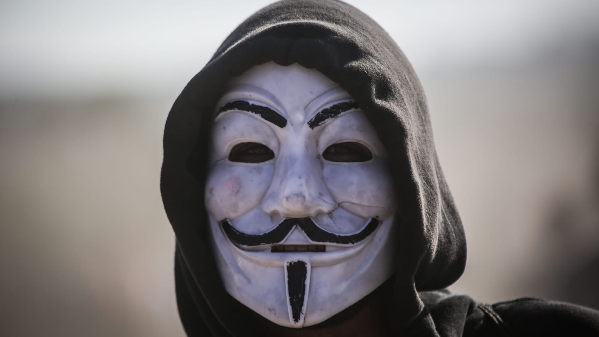 Anonymous derruba dois sites de pedofilia na Deep Web