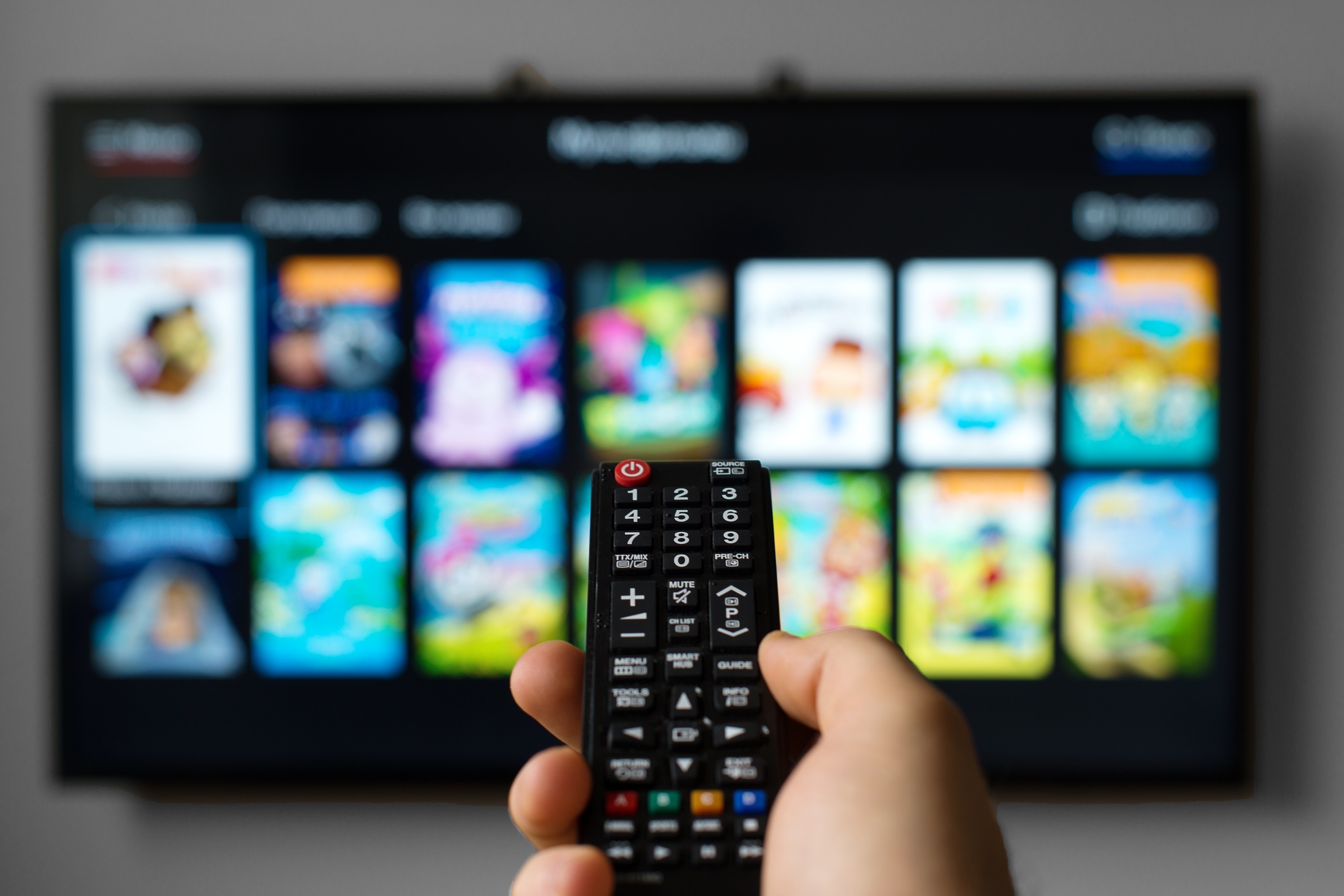 TV é o 2° aparelho mais usado para acessar a internet no Brasil, diz IBGE