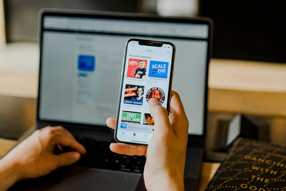 Apple Podcasts agora também pode ser acessado pelo navegador