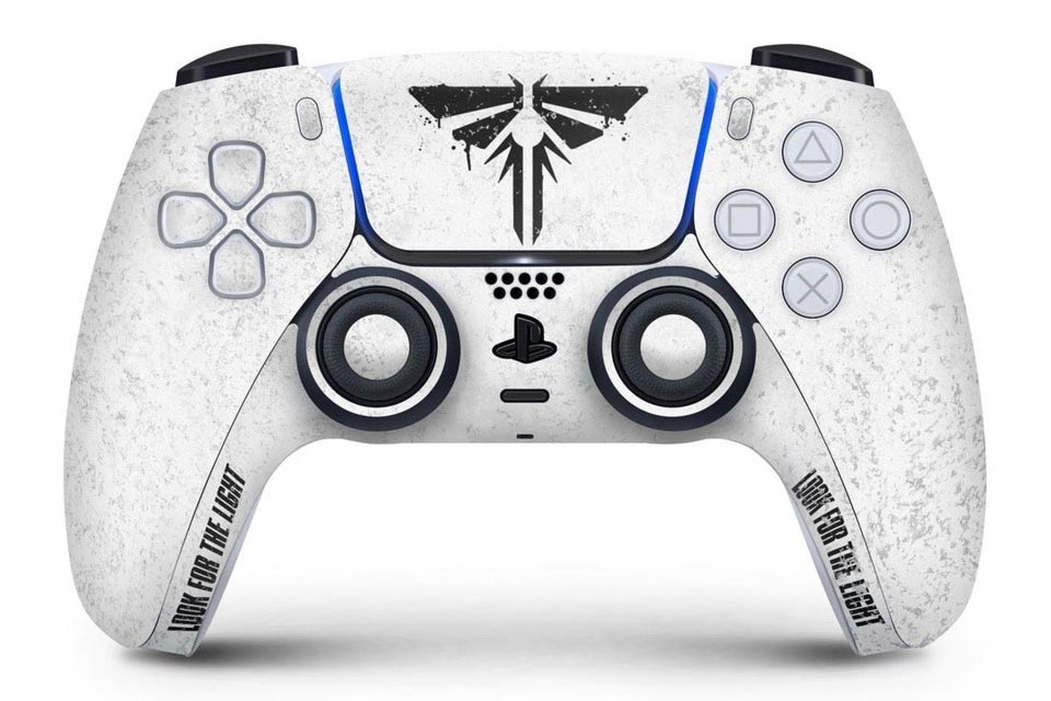 TLOU Firefly style skin for PS5 DualSense controller.