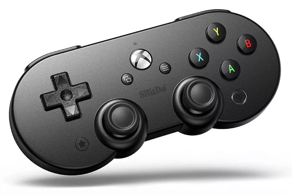 Gamepad 8bitdo SN30 Pro Bluetooth.