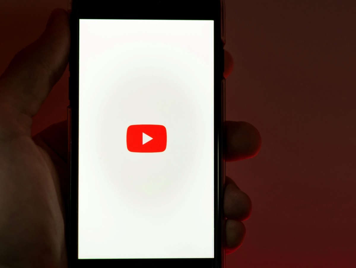 YouTube revisa interface e ganha mais espaço para conteúdo no Android