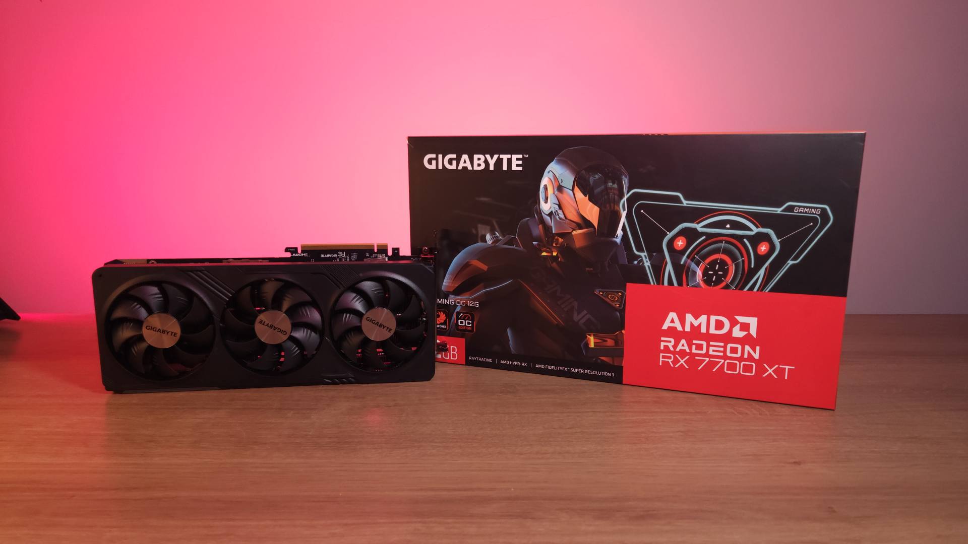 GIGABYTE Radeon RX 7700 XT é a melhor GPU custo-benefício para QHD - Review