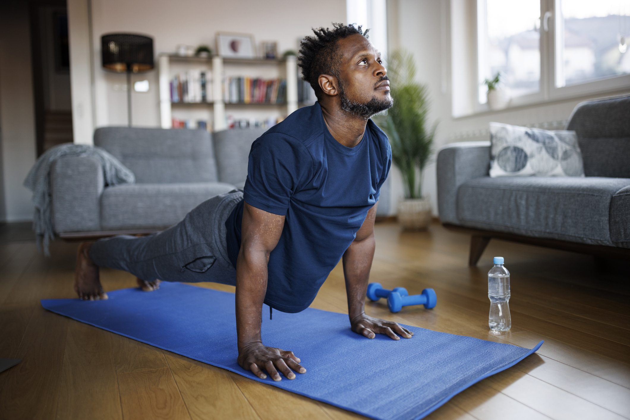 Exercícios em casa: faça um treino completo sem ir à academia