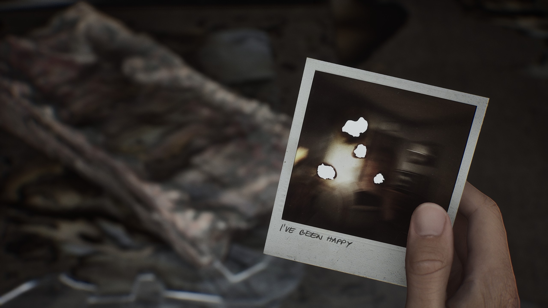 Remake de Silent Hill 2 tem 26 fotos Polaroid com uma mensagem oculta.