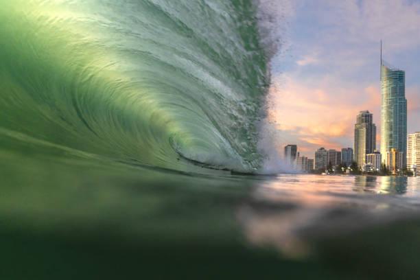 Qual é a diferença entre um tsunami e um maremoto? A ciência responde!