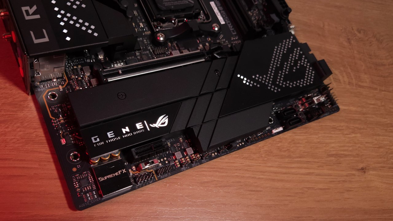 Review: ROG Crosshair X670E Gene é uma ótima placa-mãe mATX para o