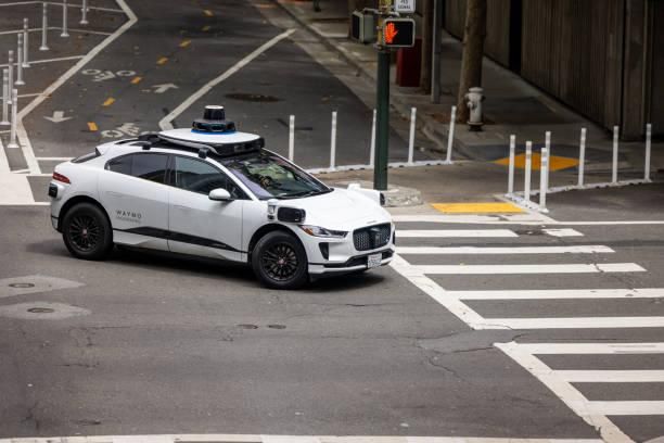 Será? Segundo estudo, robotáxis da Waymo são mais seguros que carros convencionais