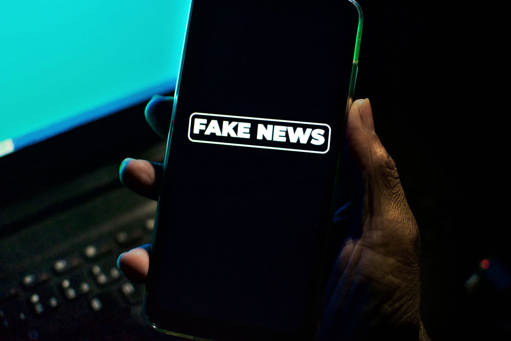 STF julga denúncia contra acusados de espalhar fake news eleitorais em redes sociais e mensageiros
